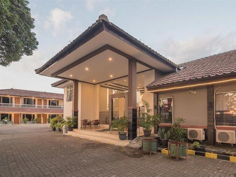 Reddoorz Near Alun Alun Subang Exterior foto