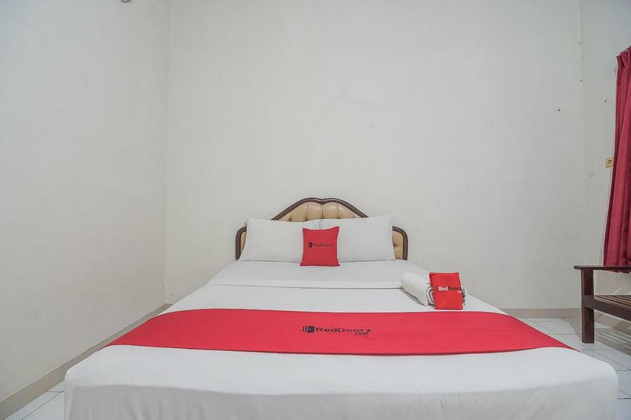 Reddoorz Near Alun Alun Subang Exterior foto