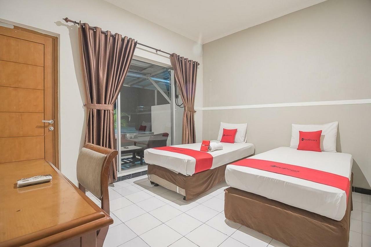 Reddoorz Near Alun Alun Subang Exterior foto