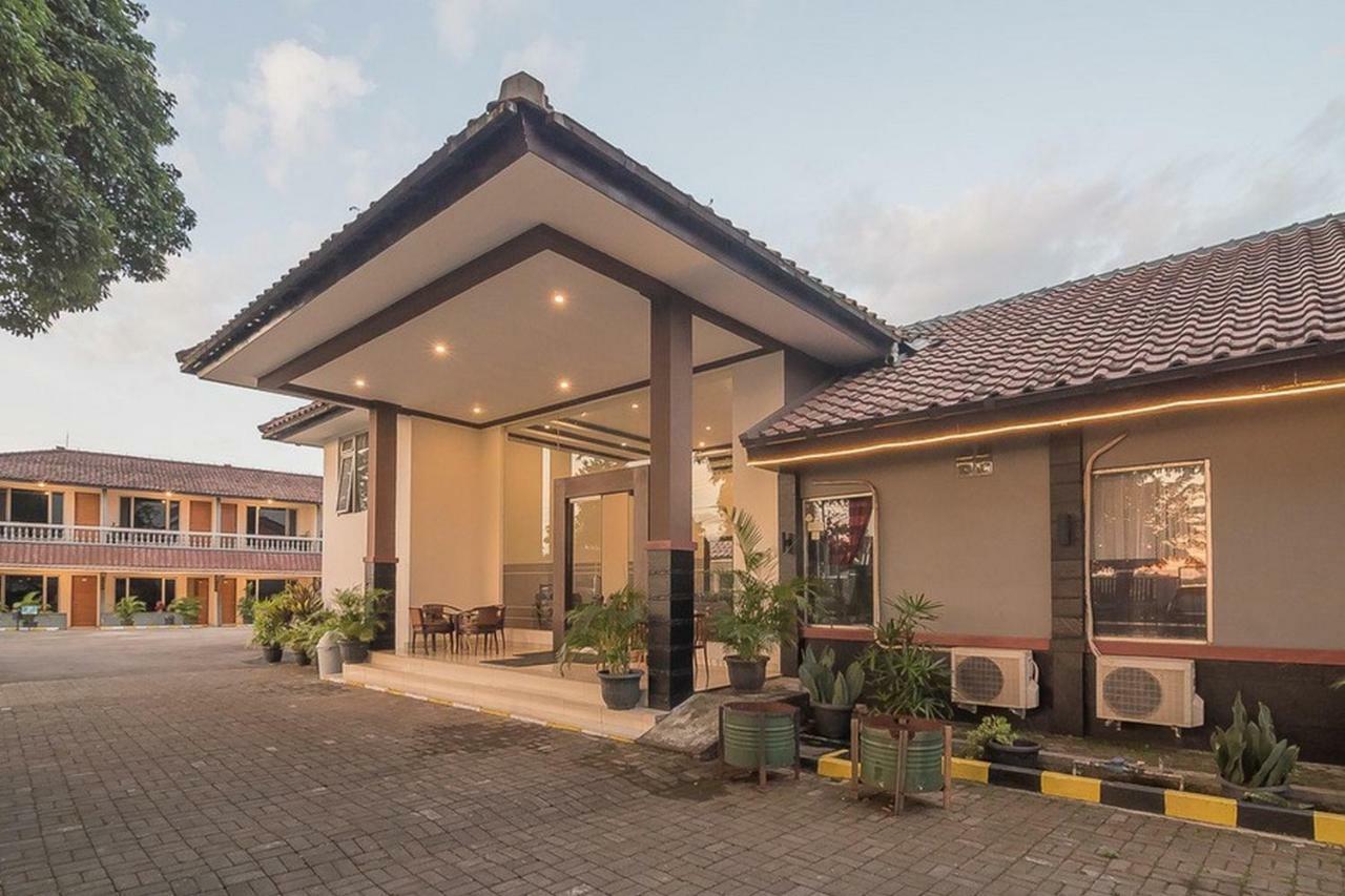 Reddoorz Near Alun Alun Subang Exterior foto